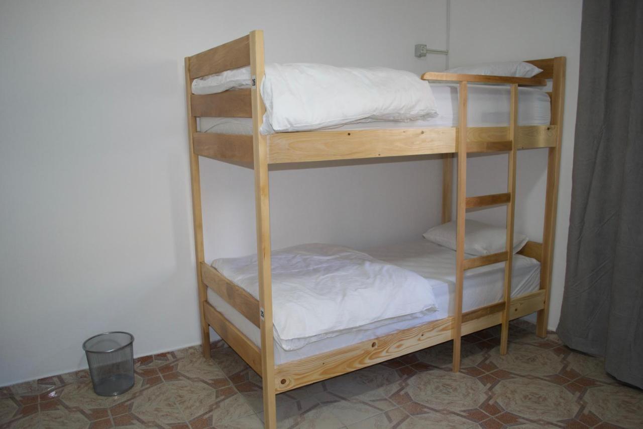 Me&You Hostel Tirana Eksteriør billede